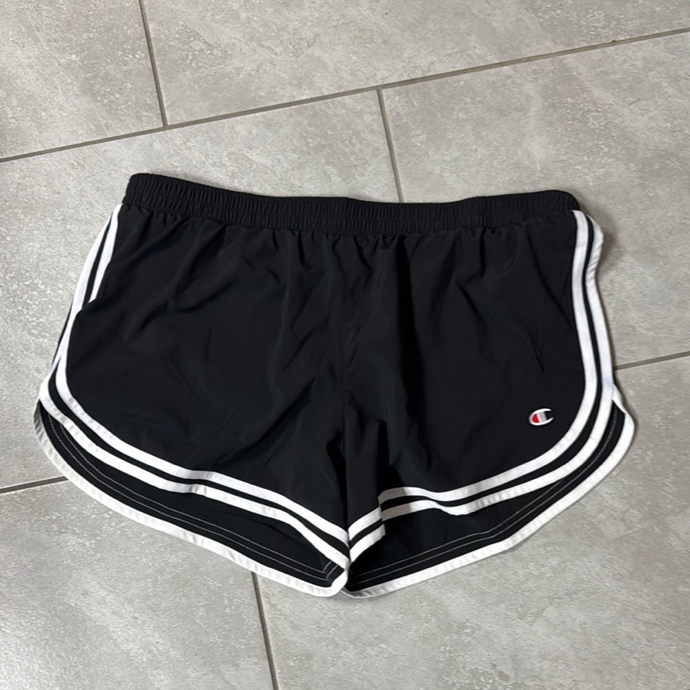 Champion Women's Black Athletic Shorts size large. NWOT
